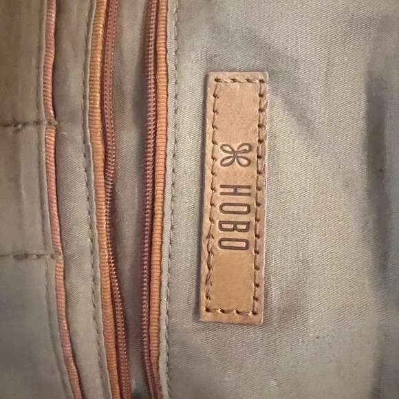 Gold Hobo International bag - Picture 5 of 8